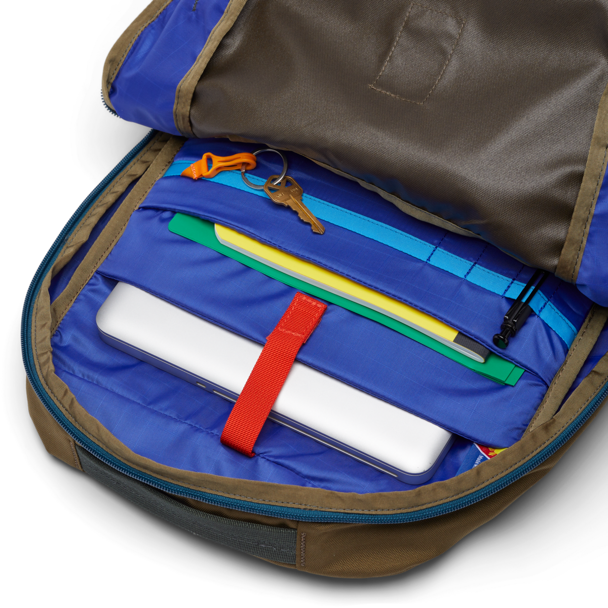 Chiquillo 26L Backpack - Cada Dia, Live Oak