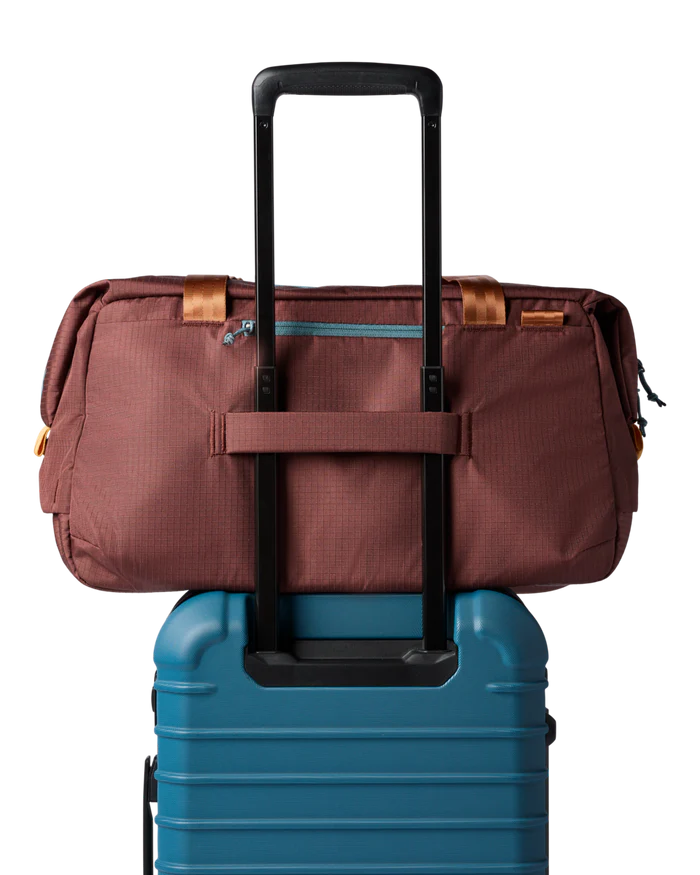 Viaje 35L Travel Duffel