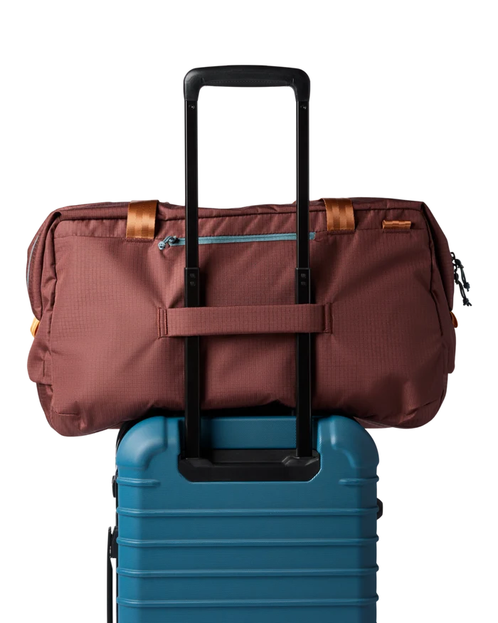Viaje 45L Travel Duffel
