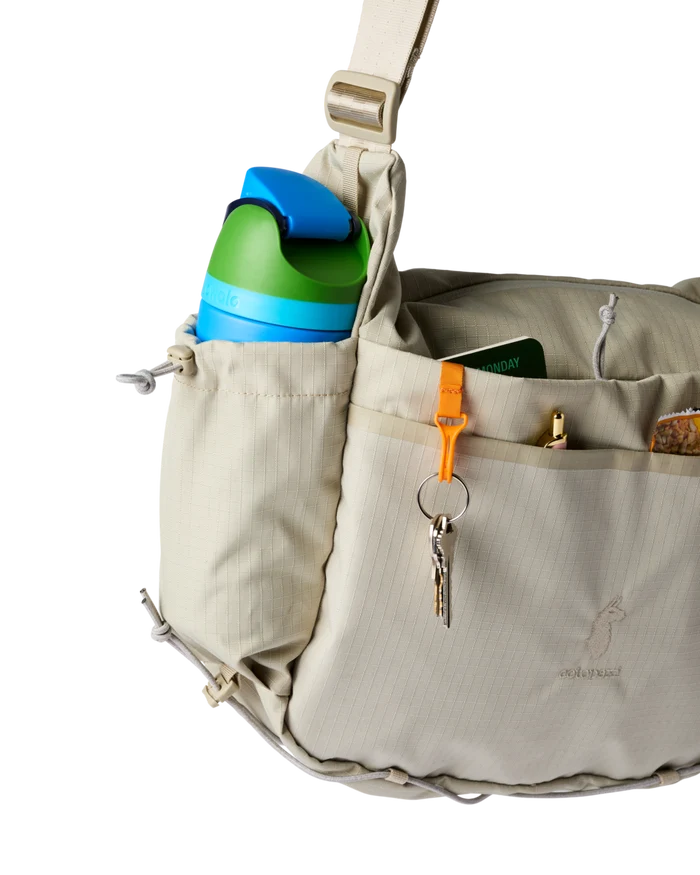 Viaje 12L Shoulder Bag