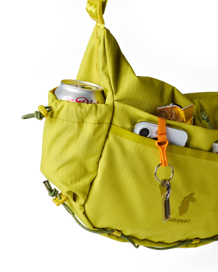 Viaje 9L Shoulder Bag